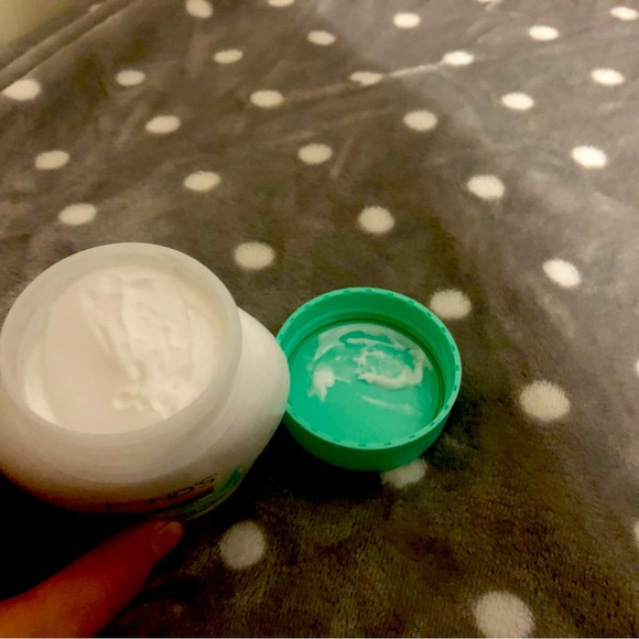 Fragrance-Free Cold Cream Cleanser - Picture 4 of 4